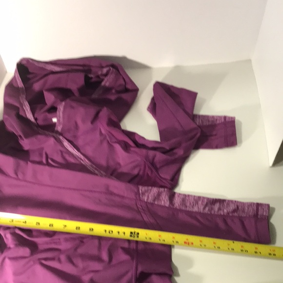 Lululemon Purple warmup pullover Sz 8 - Picture 8 of 10